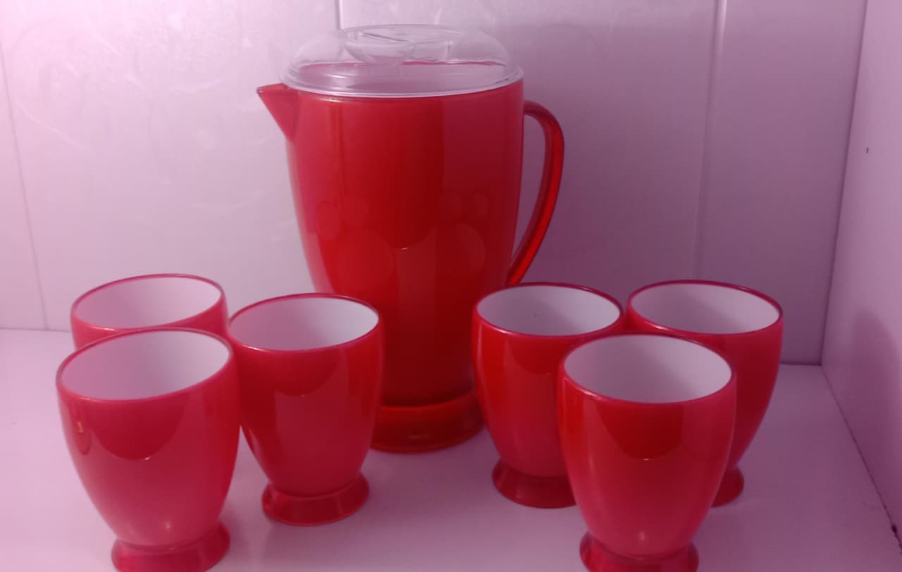 PACk 7 water Glass and jug set in acrelic plastic